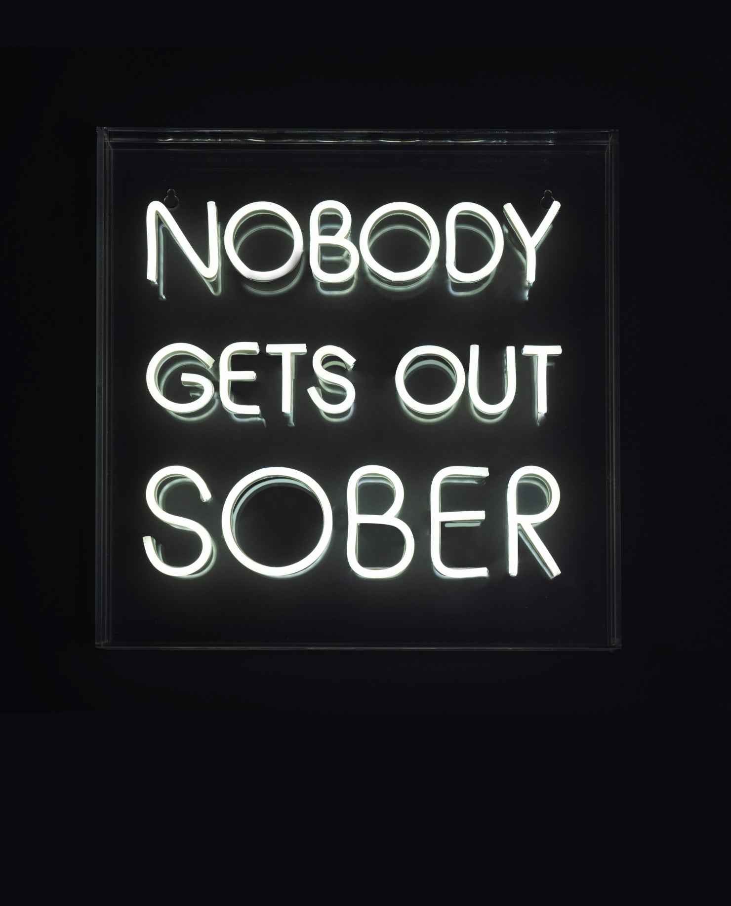 Targa In Metallo Con Scritta Nobody Gets Out Sober Logo Man Cave In Targa In Metallo Con Scritta Nobody Gets Out Sober Logo Man Cave In